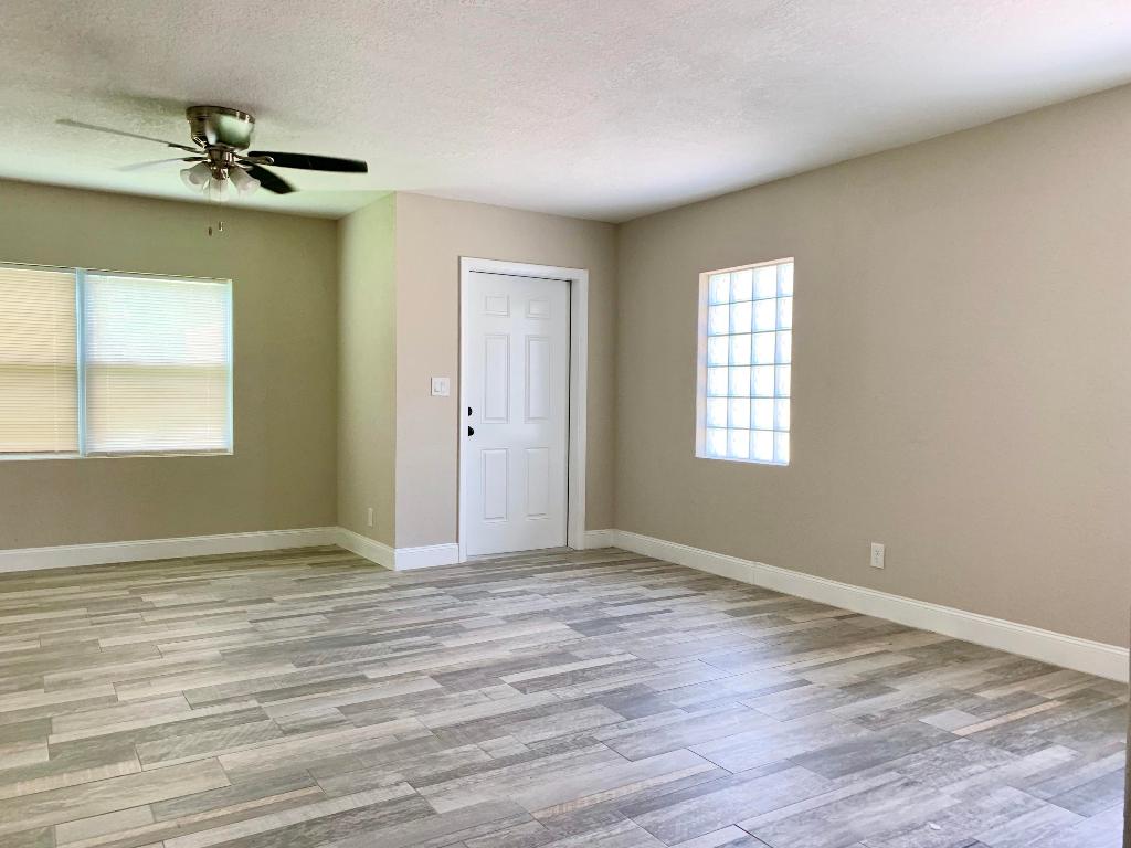 NORTH PALM BCH 4 - Residential Lease
