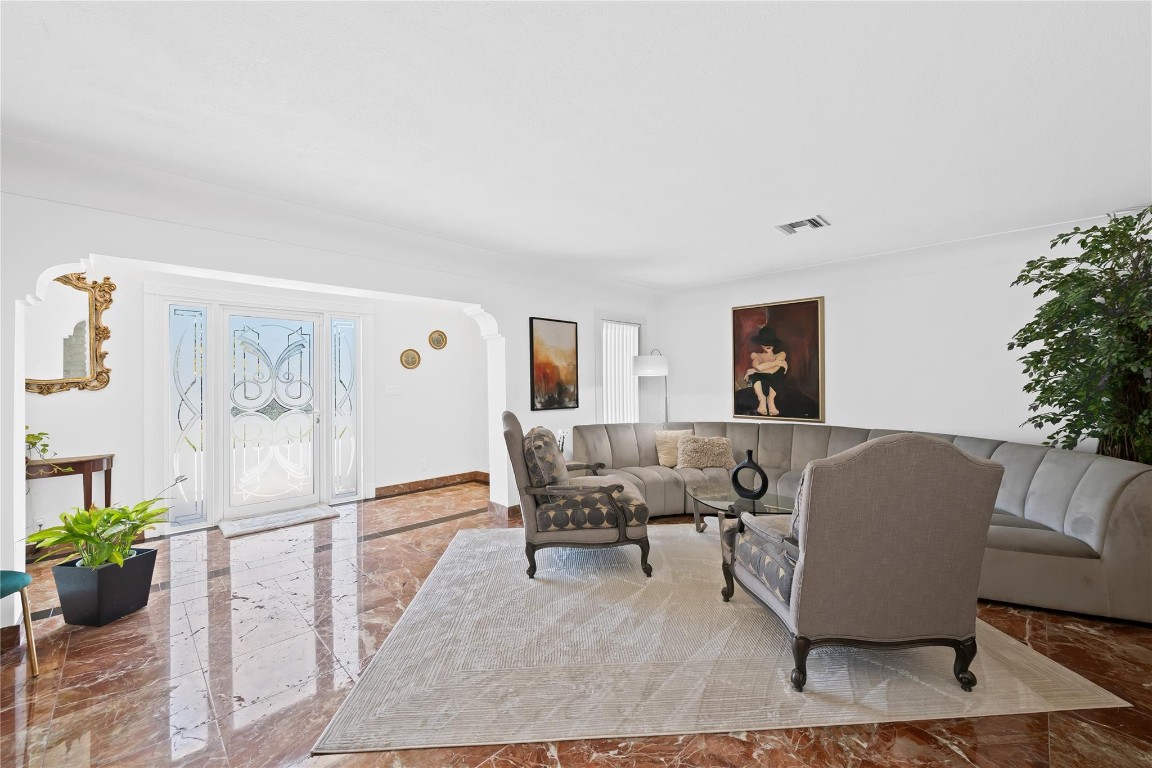 Lighthouse Point 6th Sec - Residential