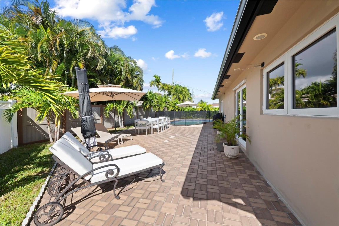 Lighthouse Point 6th Sec - Residential