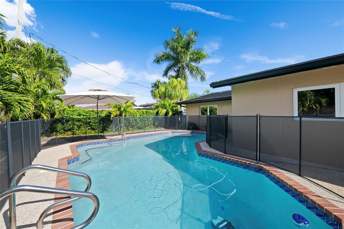 Lighthouse Point 6th Sec - Residential