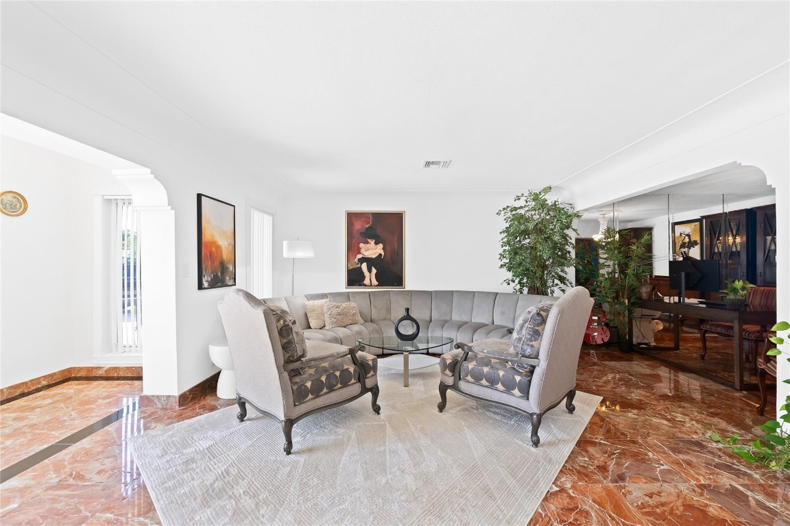 Lighthouse Point 6th Sec - Residential