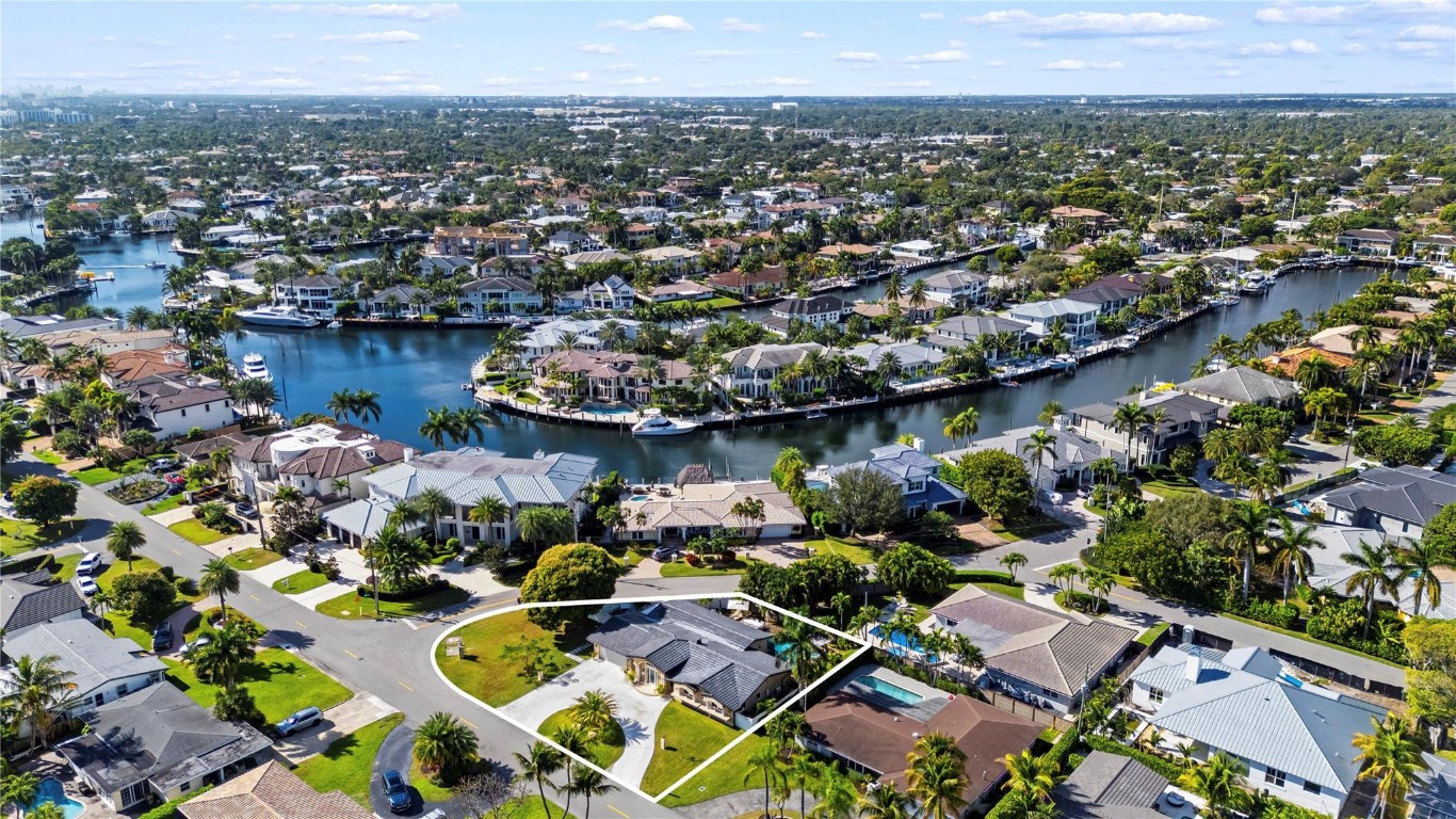 Lighthouse Point 6th Sec - Residential