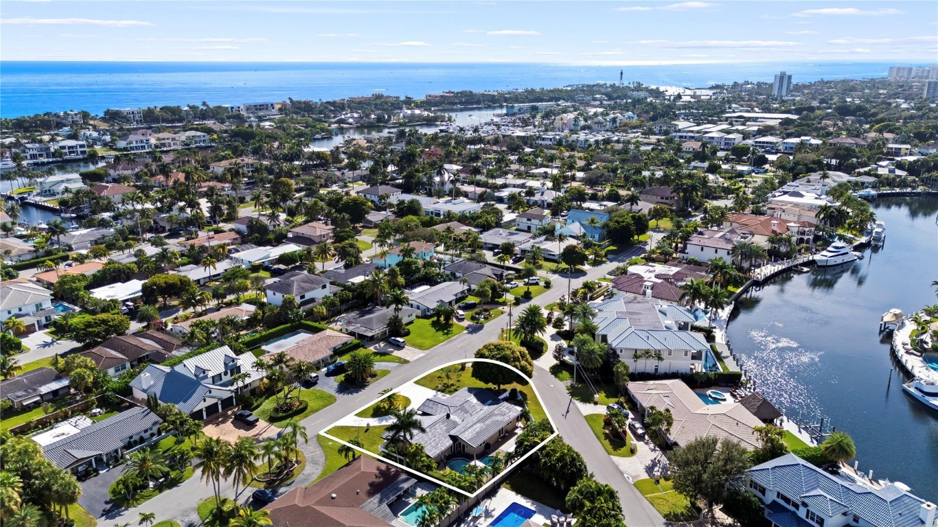 Lighthouse Point 6th Sec - Residential