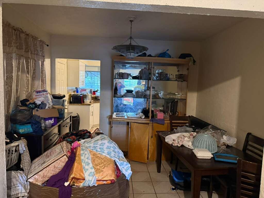 INGLEWOOD GARDENS - Residential Income