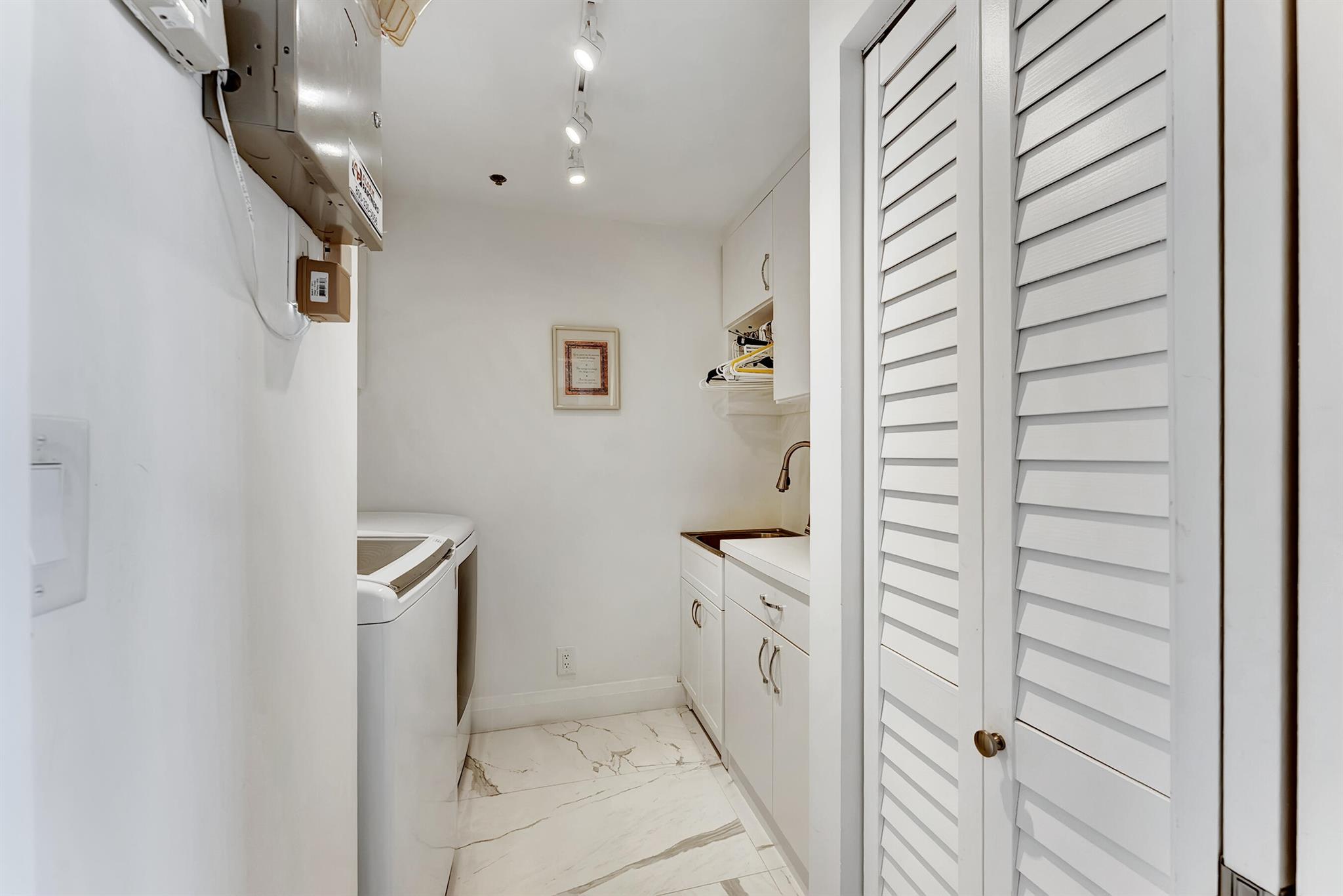 IMPERIAL ROYALE AT BOCA P - Residential