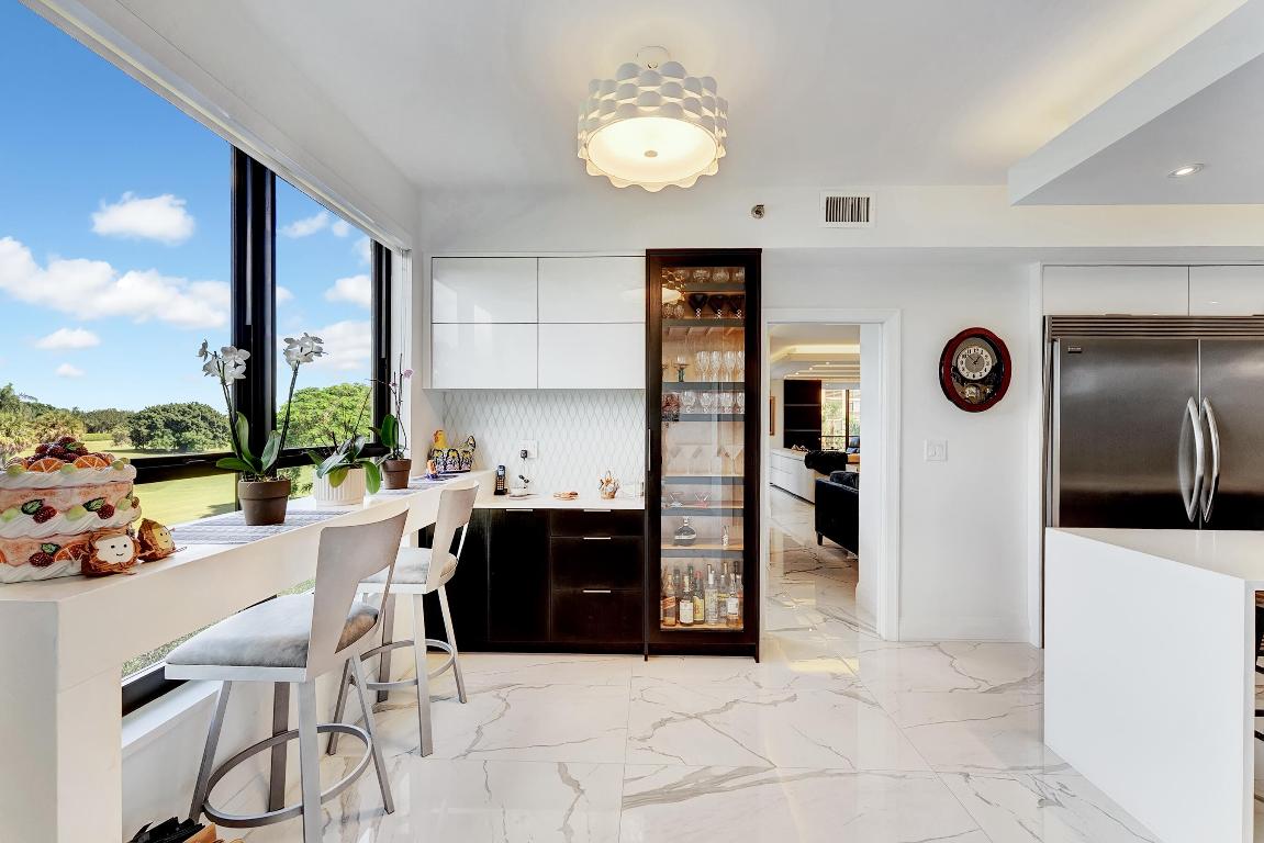 IMPERIAL ROYALE AT BOCA POINTE CONDO - Residential