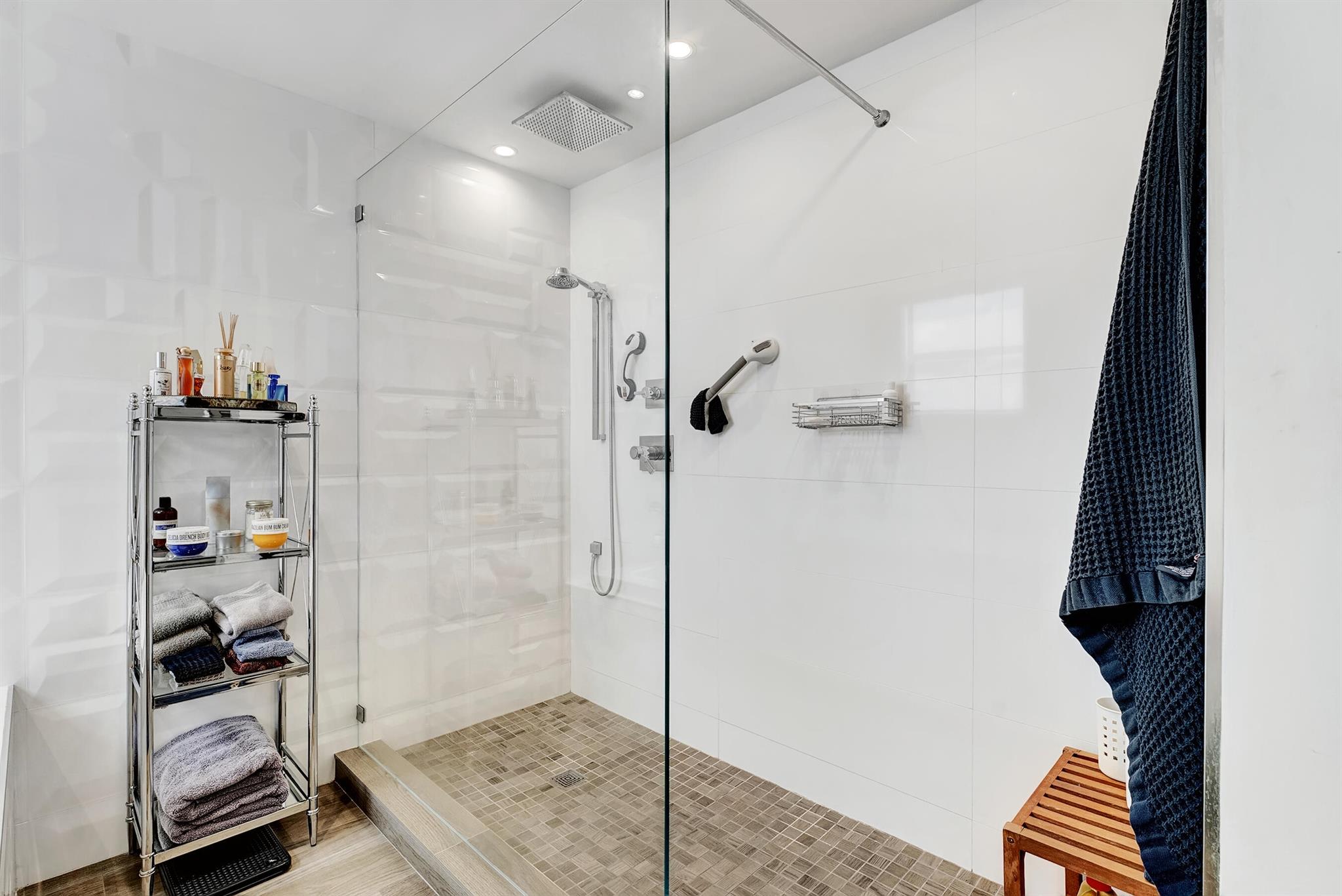 IMPERIAL ROYALE AT BOCA P - Residential