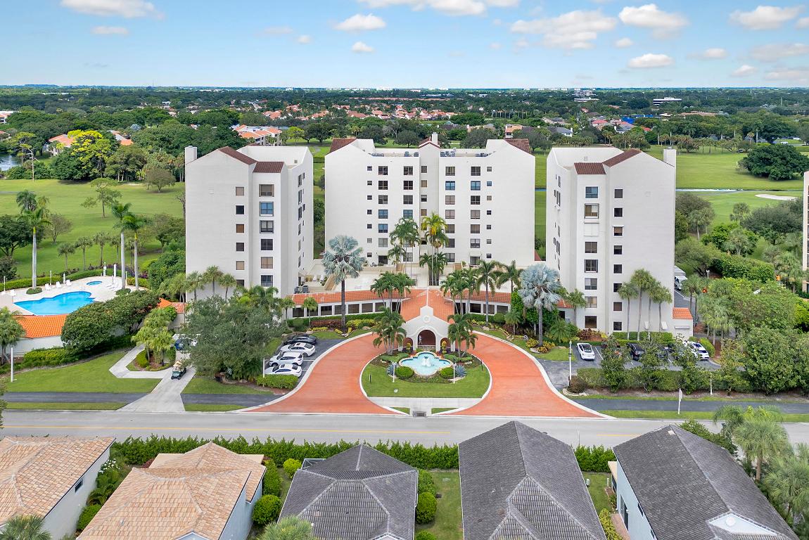 IMPERIAL ROYALE AT BOCA POINTE CONDO - Residential