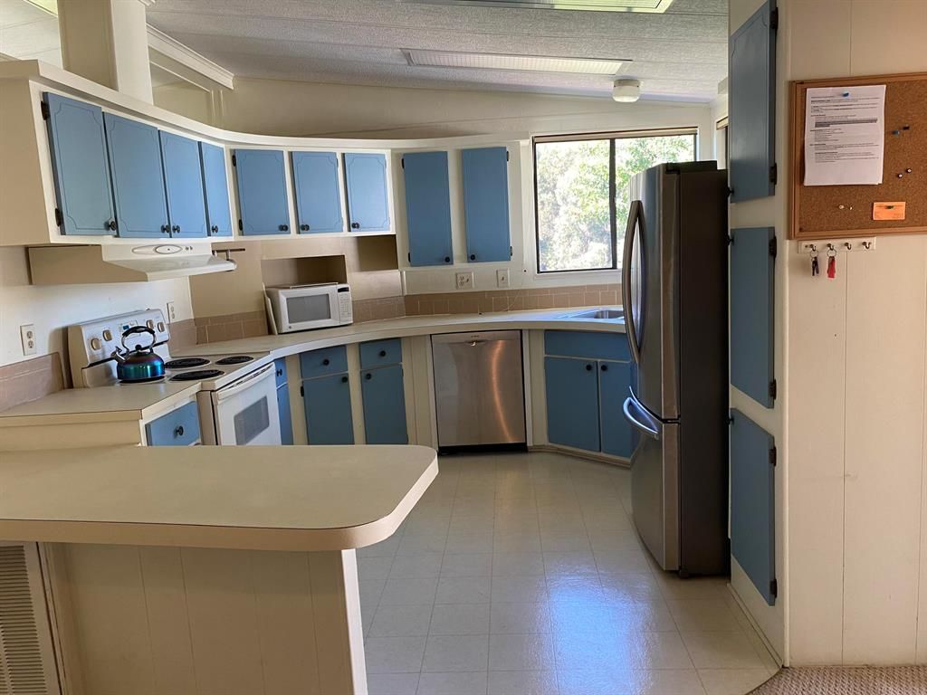 Photo of 4595 SE Basswood Terrace, Stuart, FL 34997 (MLS # R10778454)