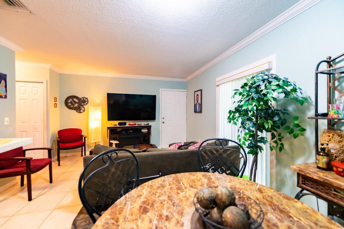 SEVENTEENTH PLACE CONDO - Residential