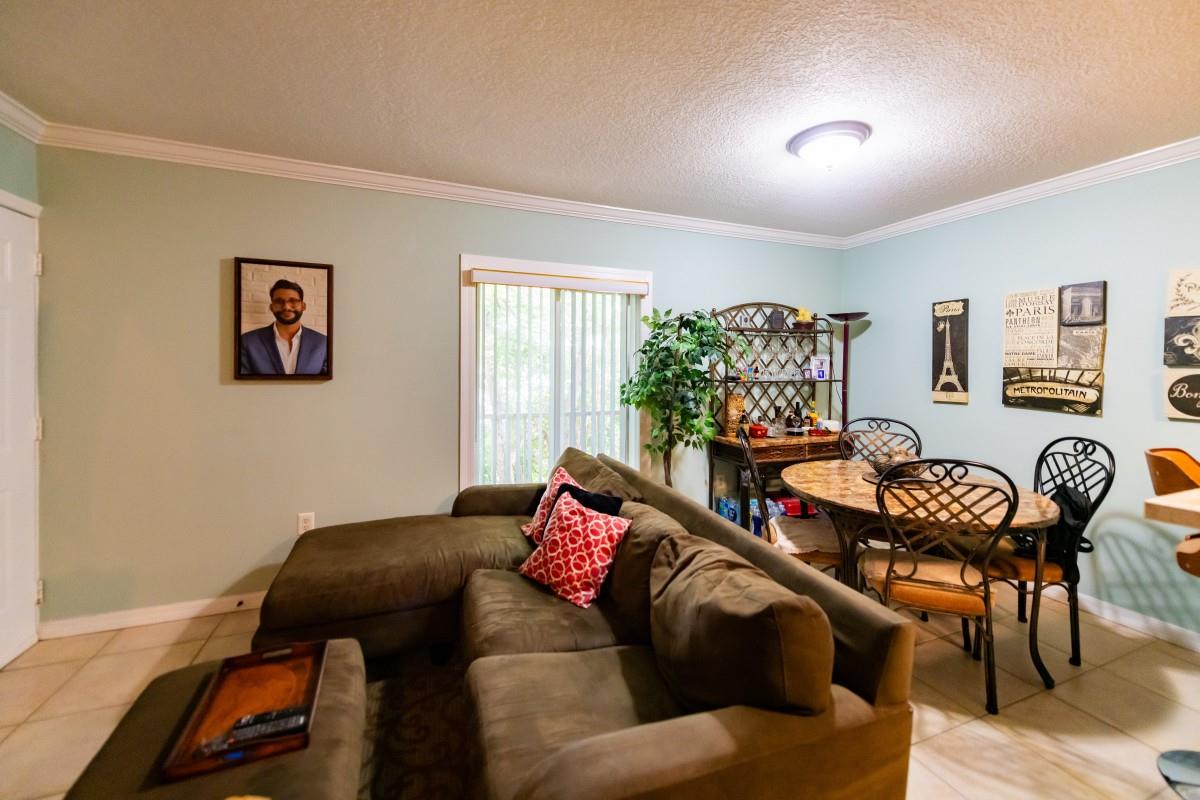 SEVENTEENTH PLACE CONDO - Residential