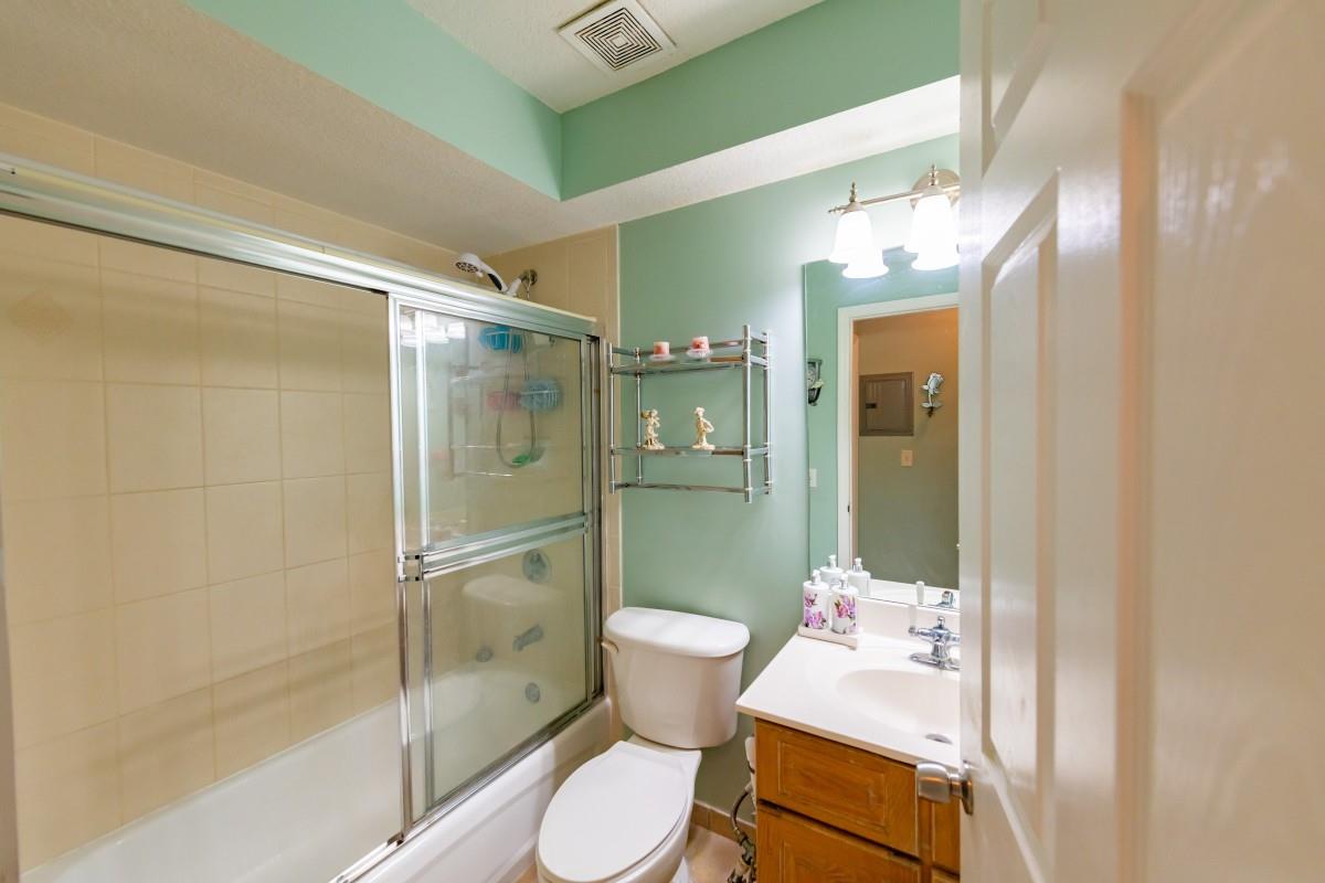 SEVENTEENTH PLACE CONDO - Residential