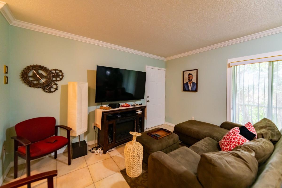 SEVENTEENTH PLACE CONDO - Residential