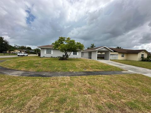10431 Pippin Ln Royal Palm Beach FL 33411