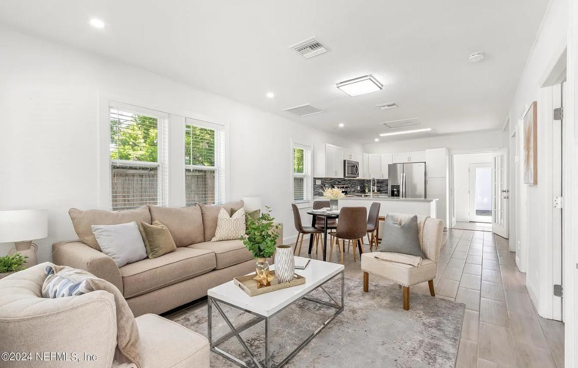 Augustine Western Suburb - Residential