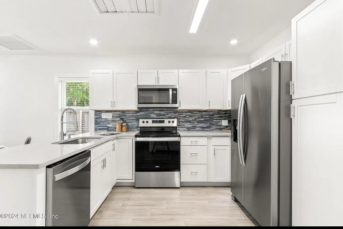 Augustine Western Suburb - Residential