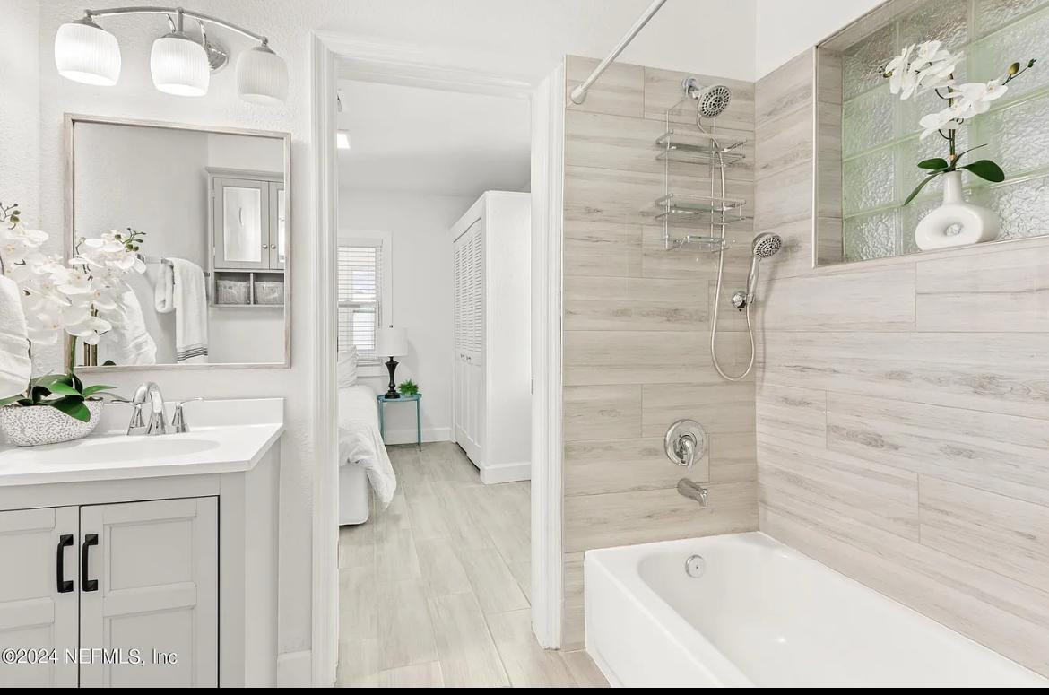 Augustine Western Suburb - Residential