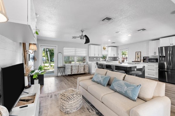 1605 TREEMONT AVE, JUPITER, FL 33469 - Image 6c9fbd0a255b288bb2faaa3245766e5f/1307207155