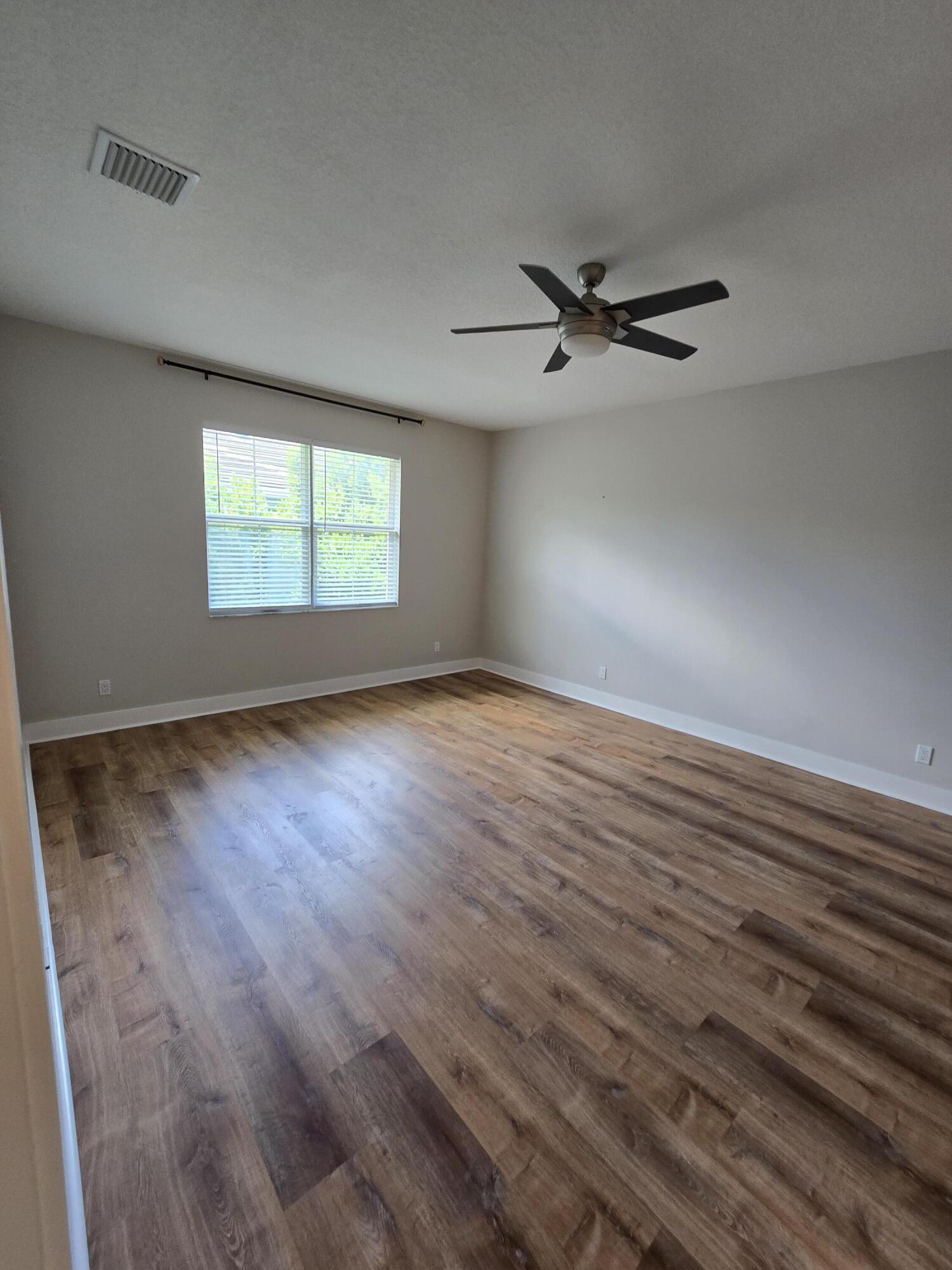 POINTE MIDTOWN - Residential