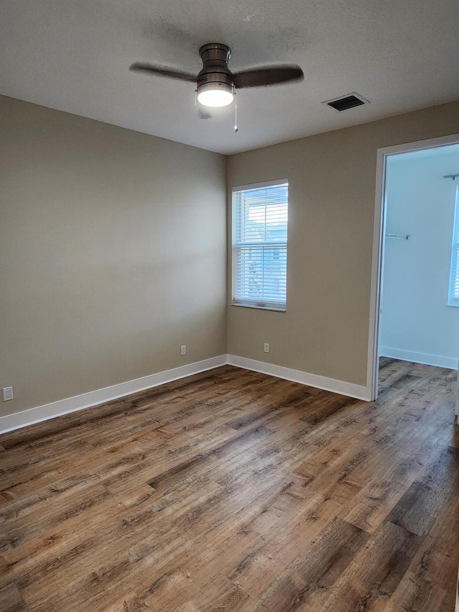 POINTE MIDTOWN - Residential