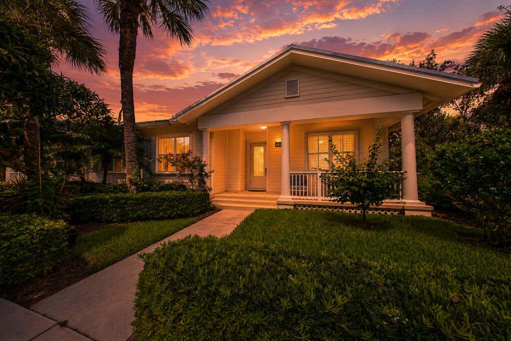 Photo of 3346 Josephine Street, Jupiter, FL 33458 (MLS # B26049464)