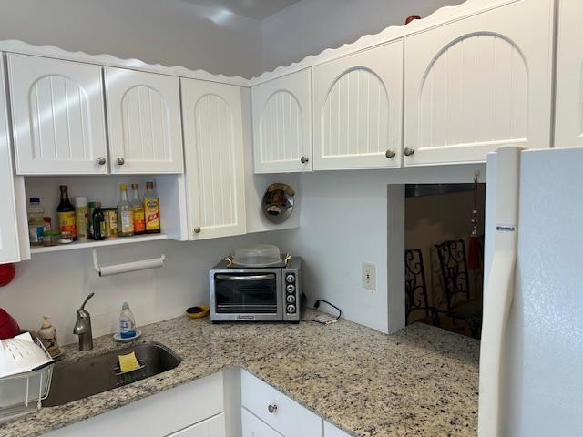 ORIOLE GARDENS - Residential