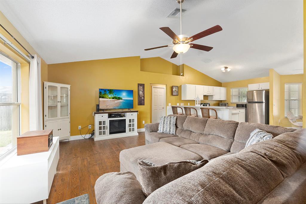 PORT ST LUCIE SECTION 13 - Residential