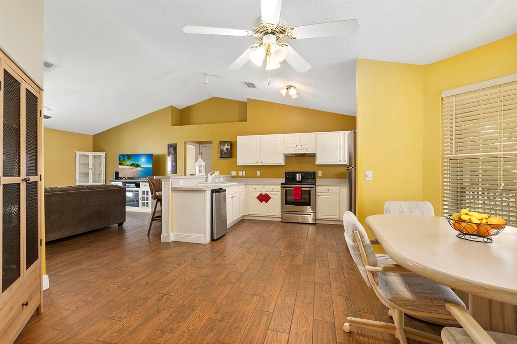 PORT ST LUCIE SECTION 13 - Residential