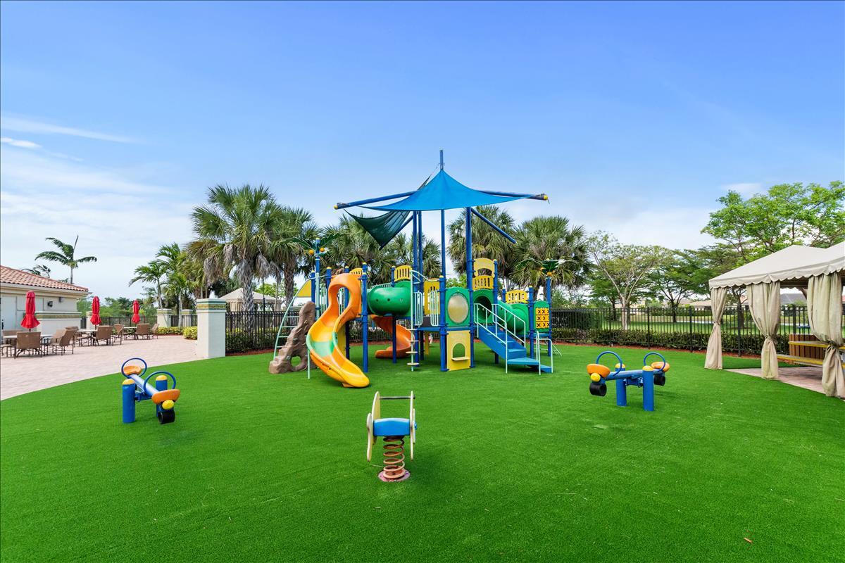 PORTOSOL REPL NO 3 - Residential