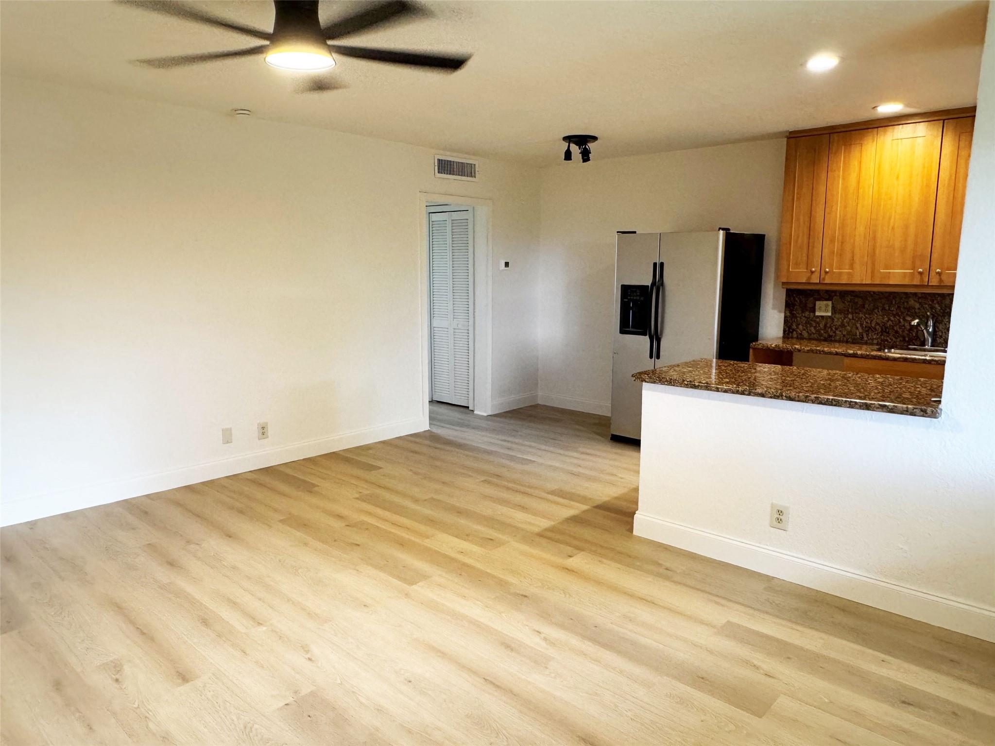 1423 Holly Heights Dr 13