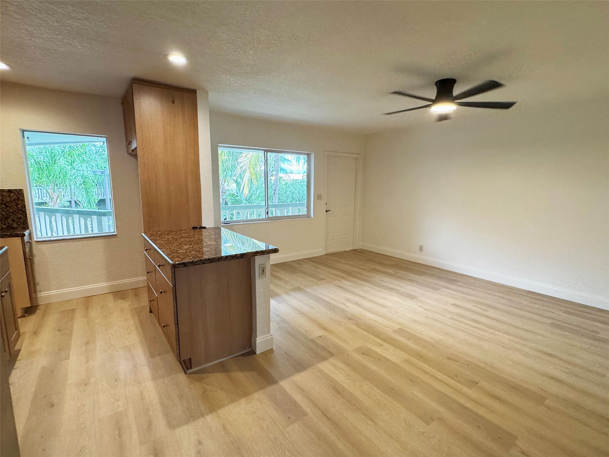 1423 Holly Heights Dr 13