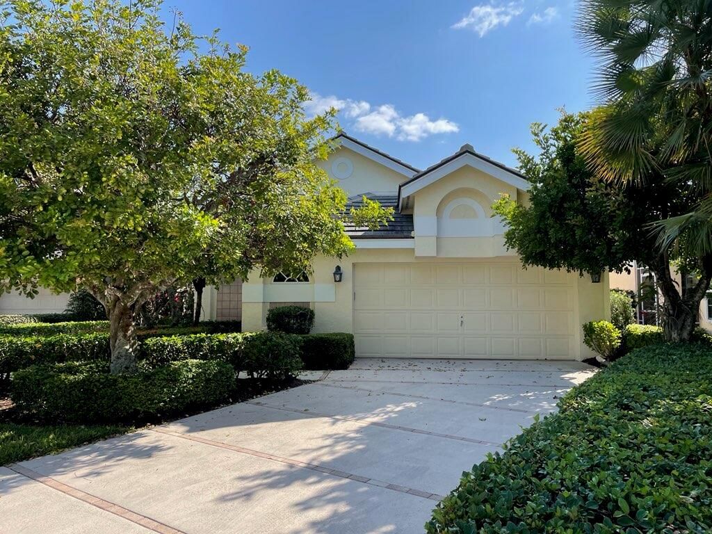 Photo of 16490 Riverwind Court, Jupiter, FL 33477 (MLS # R10707430)