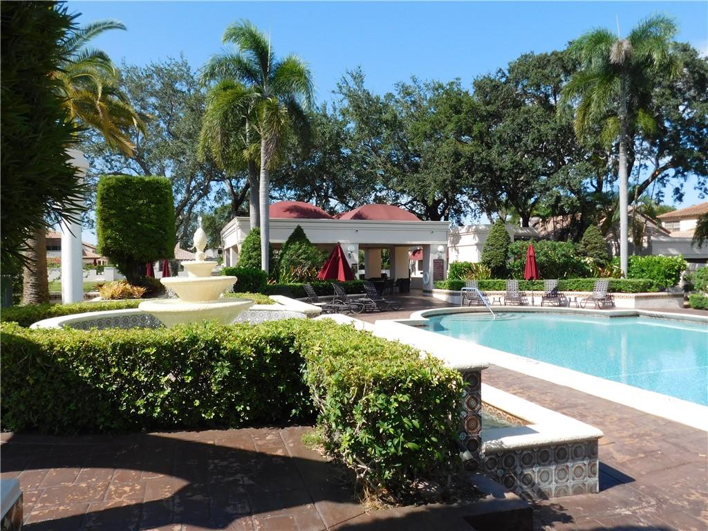 Villa Deste Condo - Residential