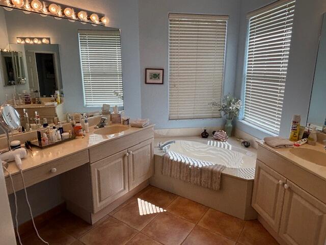 ROSSMOOR LAKES - Residential