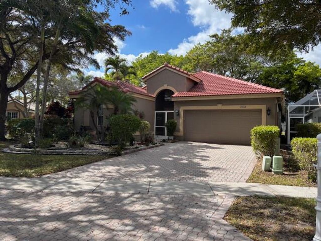 Photo of 10133 Diamond Lake Road, Boynton Beach, FL 33437 (MLS # R11161823)