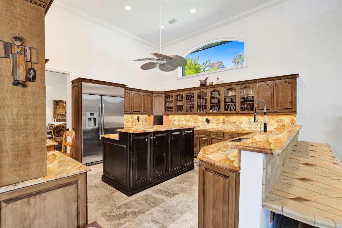 Las Brisas 142-25 B - Residential