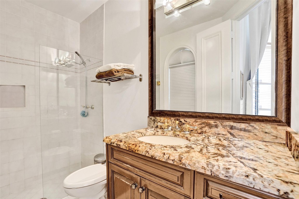 Las Brisas 142-25 B - Residential