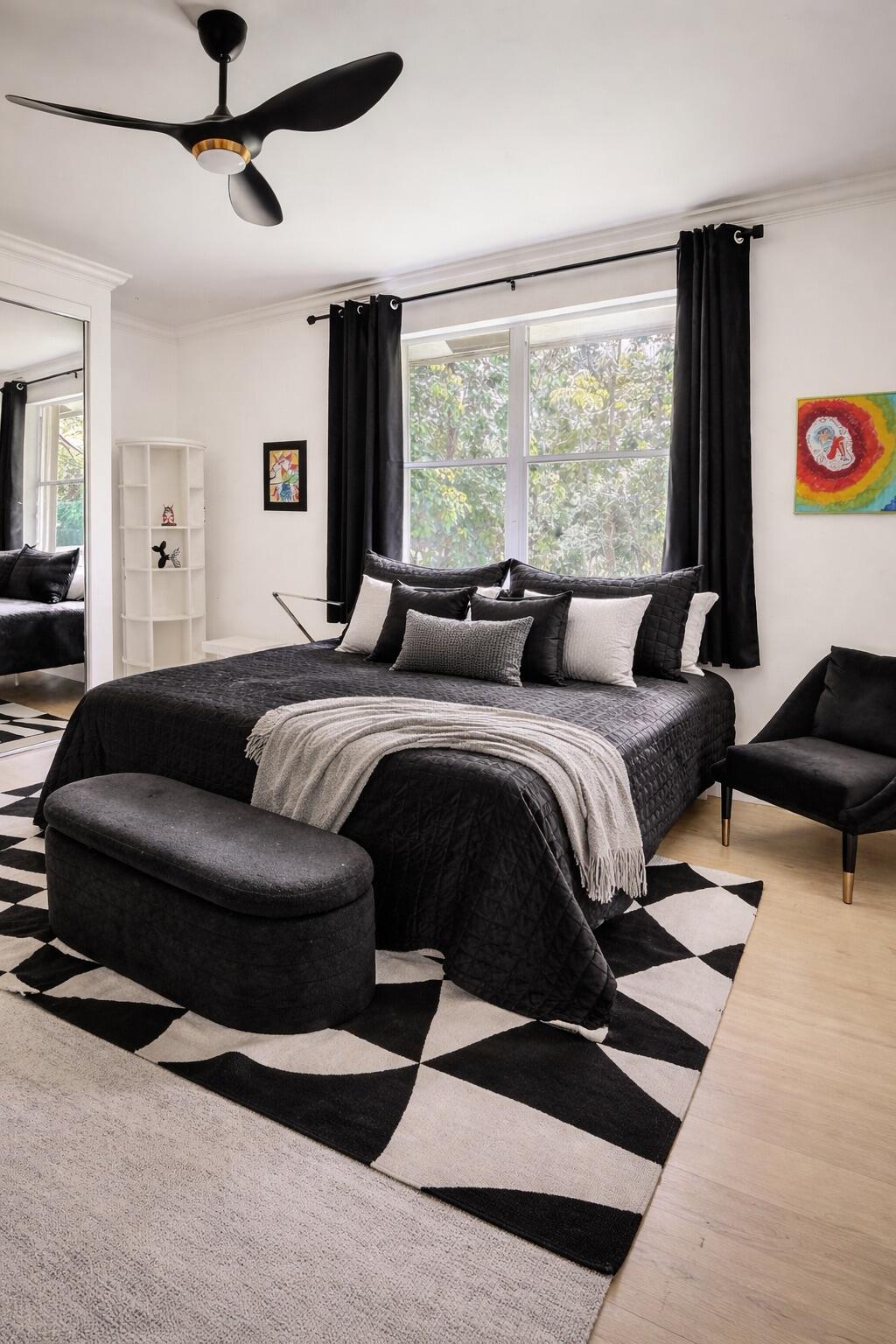 Las Brisas 142-25 B - Residential