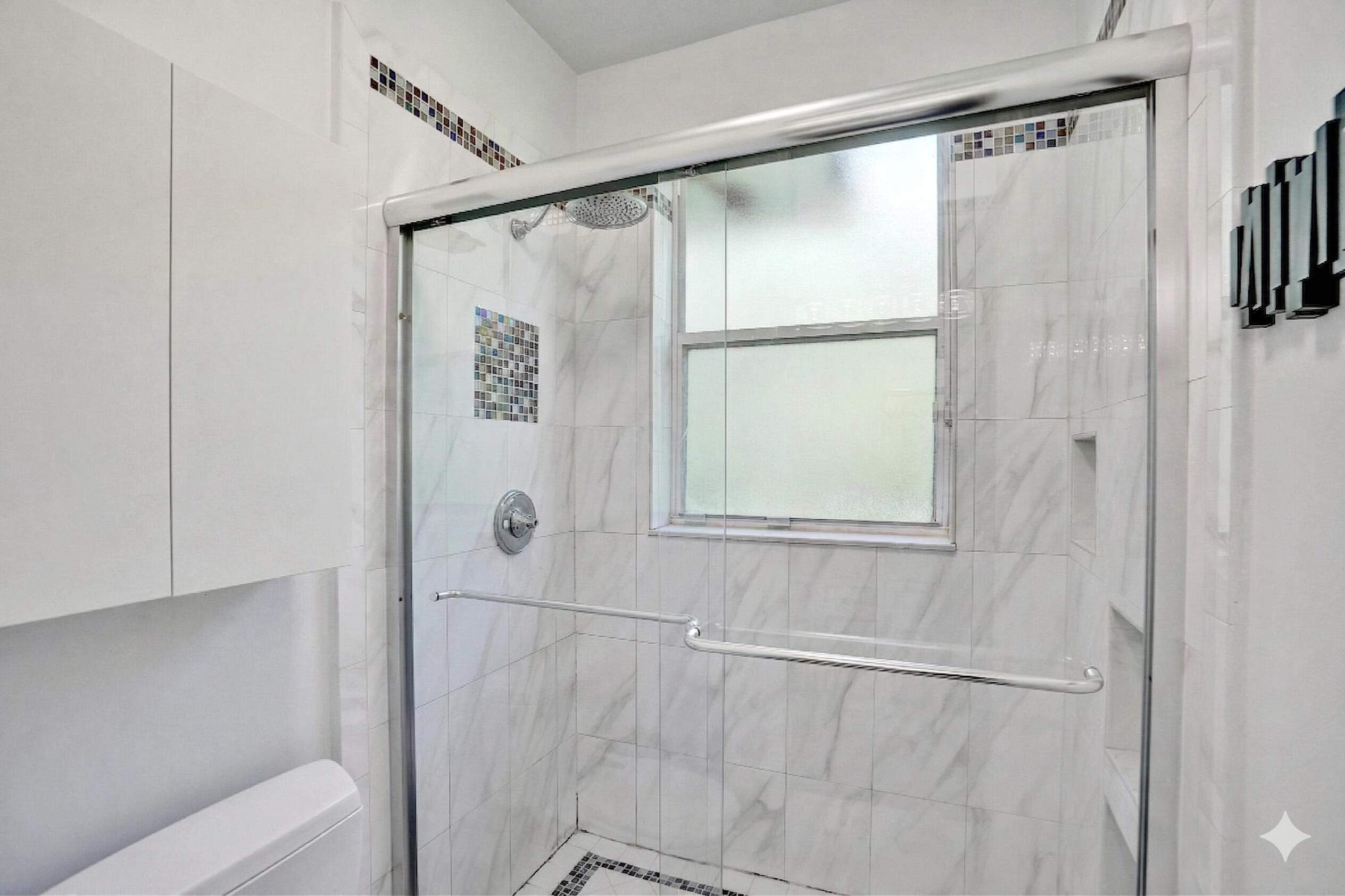 Las Brisas 142-25 B - Residential