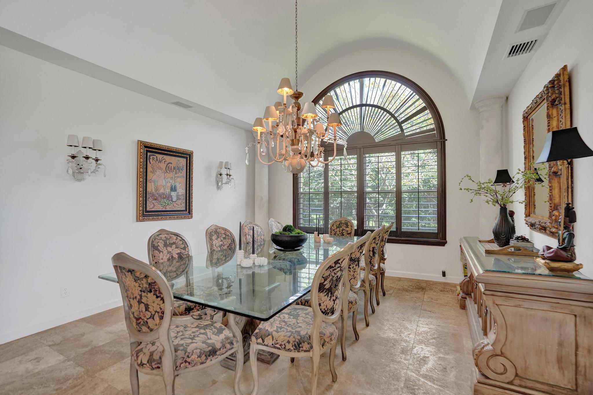 Las Brisas 142-25 B - Residential