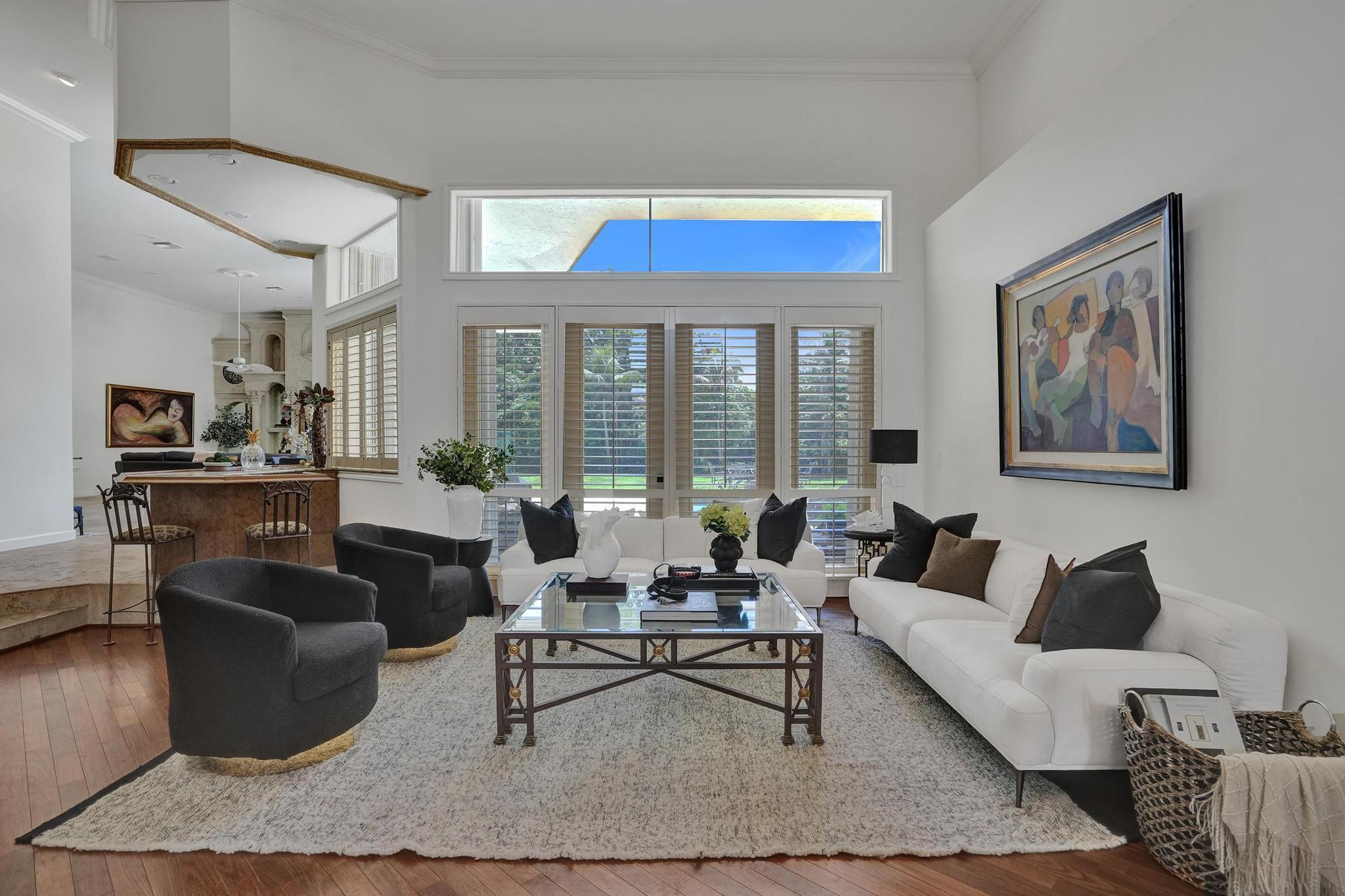 Las Brisas 142-25 B - Residential