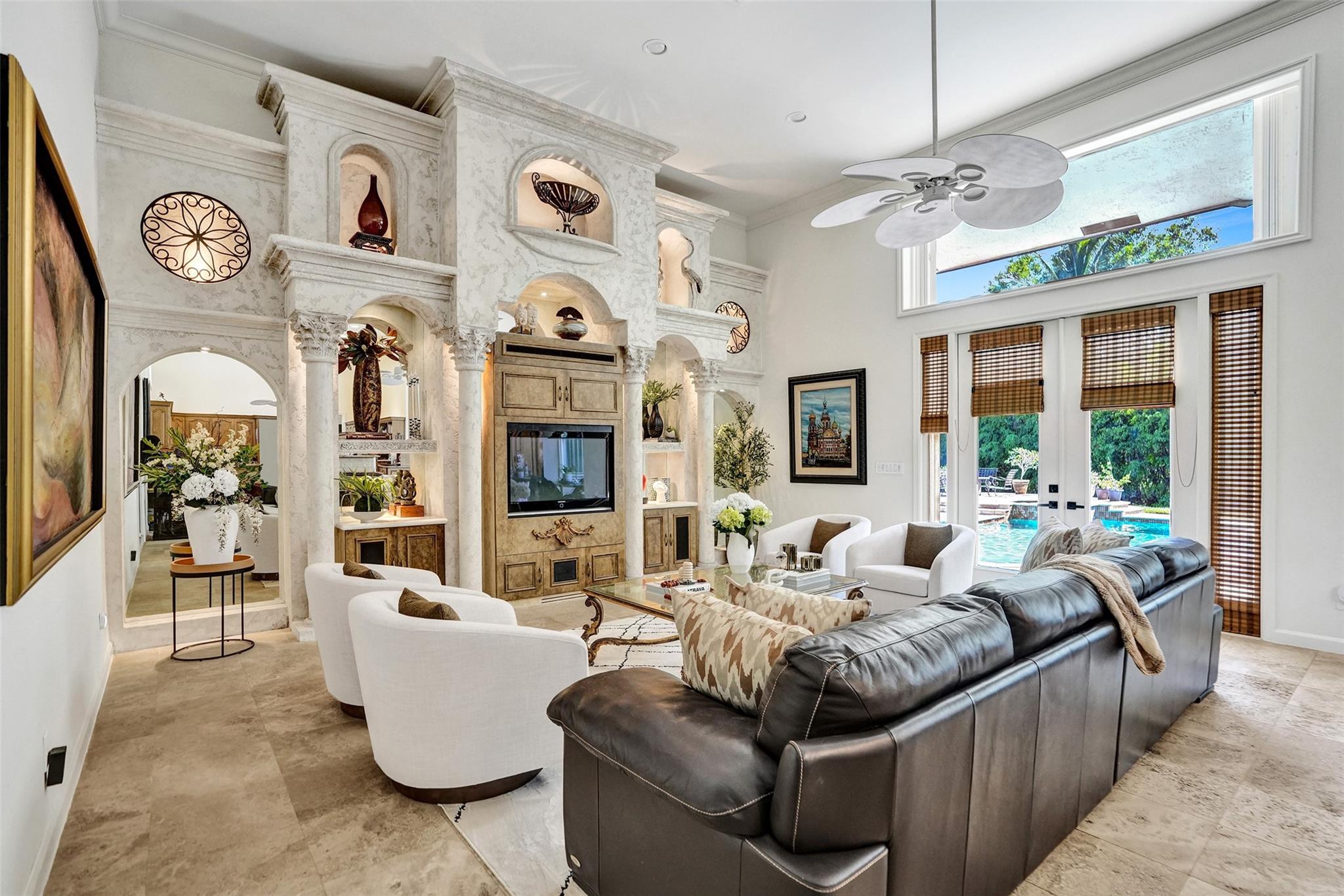 Las Brisas 142-25 B - Residential