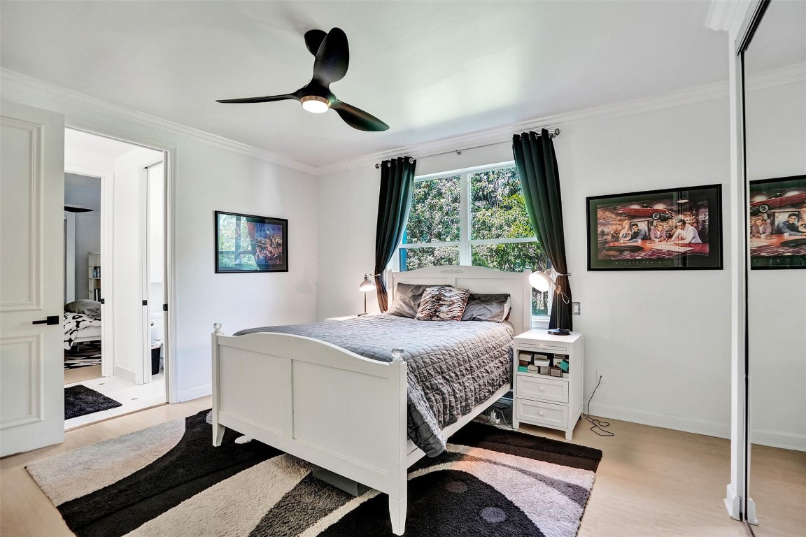 Las Brisas 142-25 B - Residential