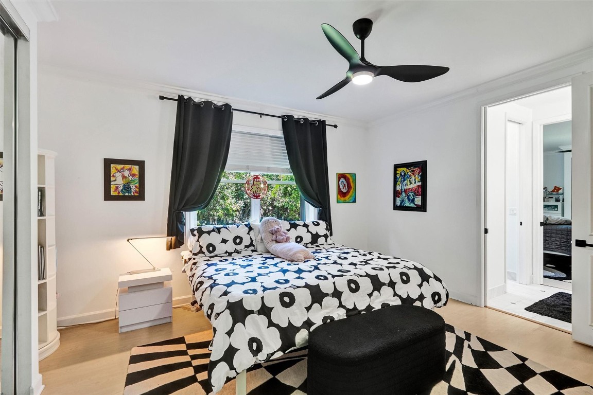 Las Brisas 142-25 B - Residential