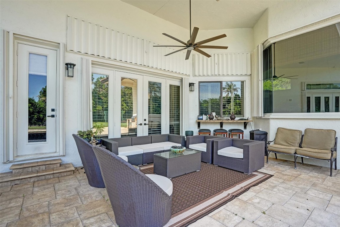 Las Brisas 142-25 B - Residential