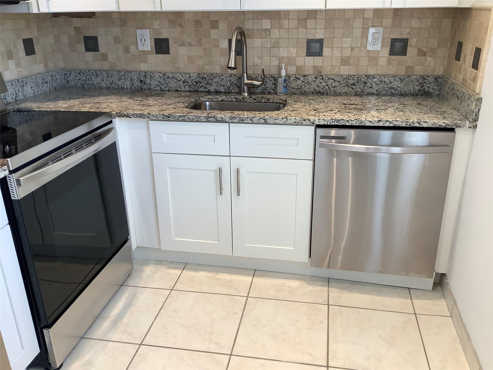 Kings Point Normandy A-U - Residential Lease