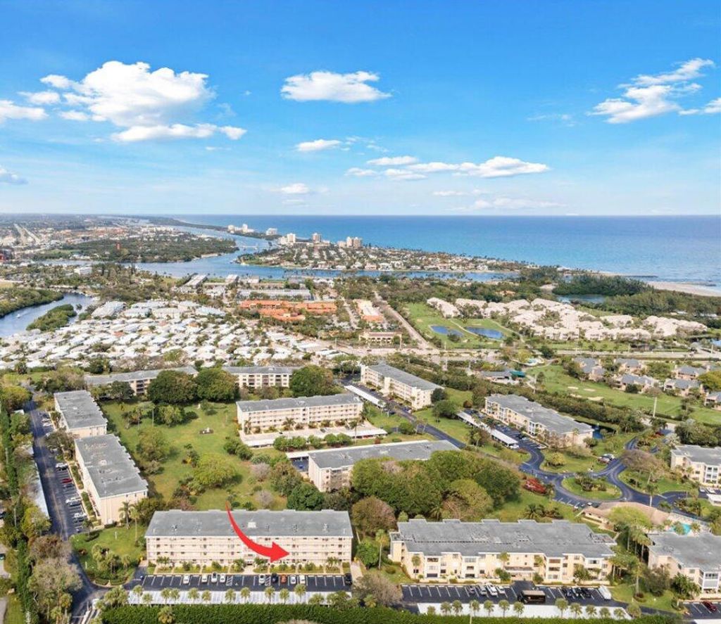 Photo of 300 N Highway A1a #405h, Jupiter, FL 33477 (MLS # B26008914)