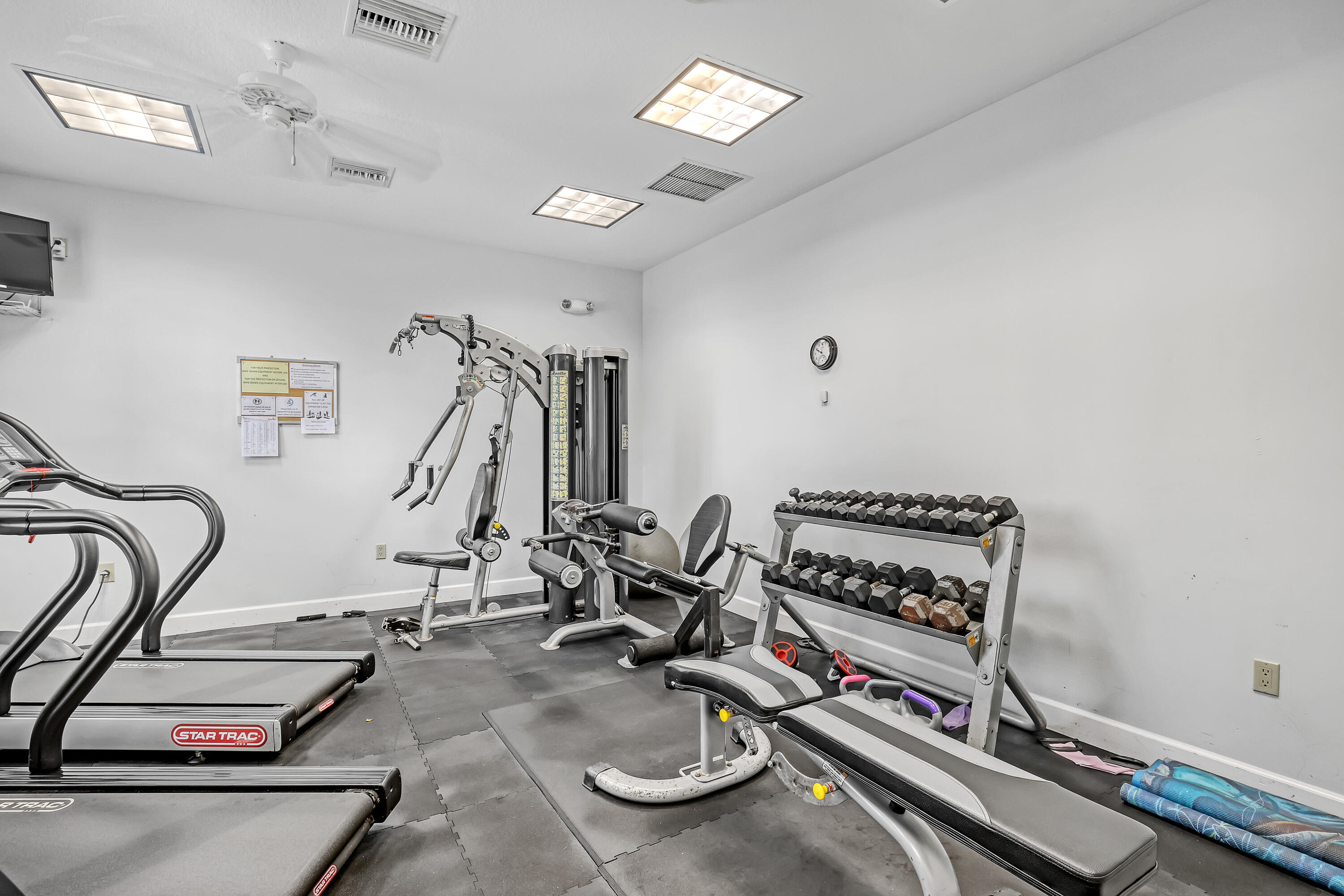 SAND DOLLAR VILLAS CONDOMINIUM A - Residential