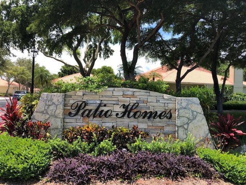 Photo of 265 Old Meadow Way, Palm Beach Gardens, FL 33418 (MLS # R10768987)