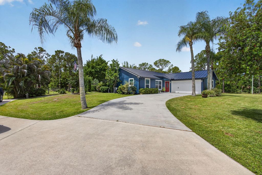 Photo of 12558 165th Road N, Jupiter, FL 33478 (MLS # B26031793)